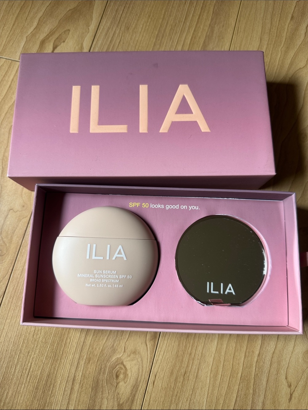 ILIA Sun Serum Mineral Sunscreen SPF 50 - Compact Set